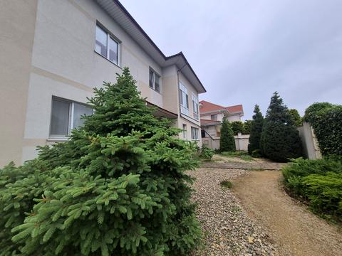 квартира за адресою смт. Таїрове, Берегова, 65
