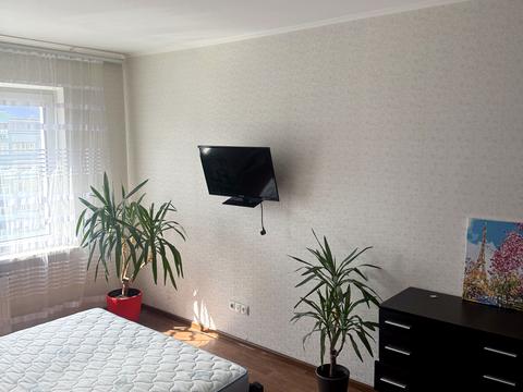 квартира за адресою Софії Русової вул., 7