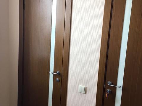 комерційна за адресою Сім'ї Глодан вул., 86А