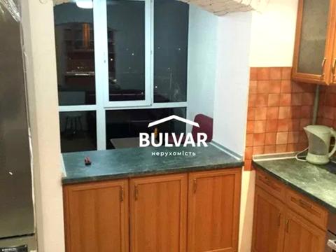 квартира за адресою Олексіївська вул., 14б
