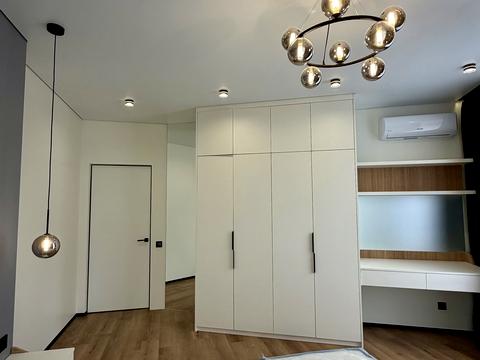 квартира за адресою Дніпровська набережна вул., (Будинок 8)