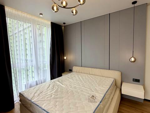 квартира за адресою Дніпровська набережна вул., (Будинок 8)