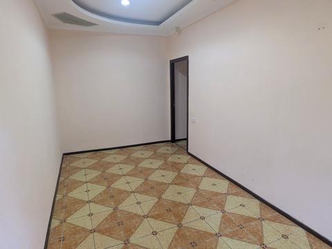 комерційна за адресою Кропивницького вул., 18