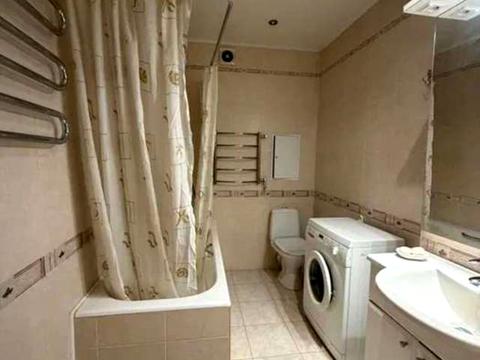 квартира за адресою Раїси Окіпної вул., 10-А