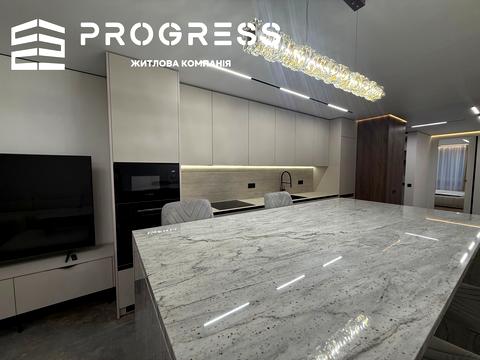 квартира за адресою Романа Левицького вул., 4