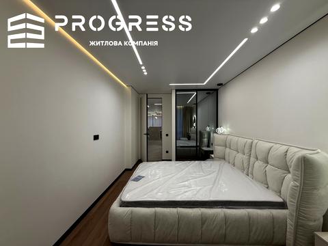 квартира за адресою Романа Левицького вул., 4