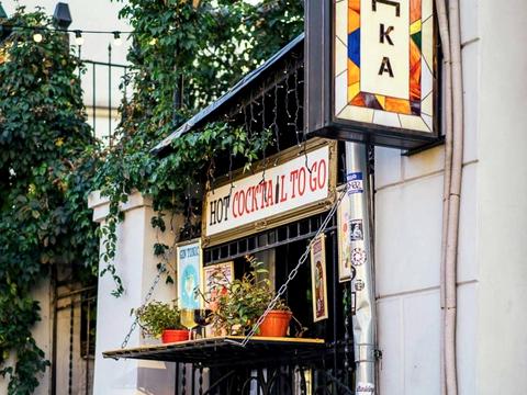 комерційна за адресою Андріївський узвіз, 30
