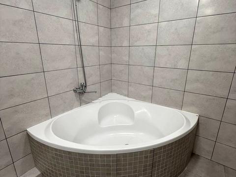 дом по адресу с. Брюховичи, Незалежності України, 64