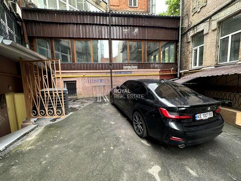 коммерческая по адресу Шота Руставели ул., 20