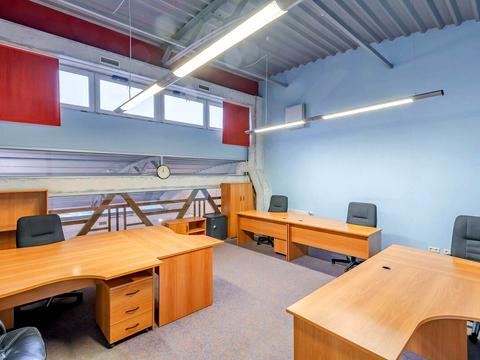 комерційна за адресою Дегтярівська вул., 33Б