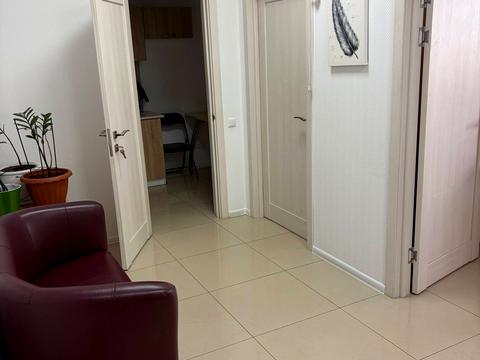комерційна за адресою Київ, Трускавецька вул., 8