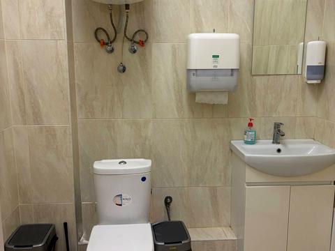 комерційна за адресою Київ, Трускавецька вул., 8