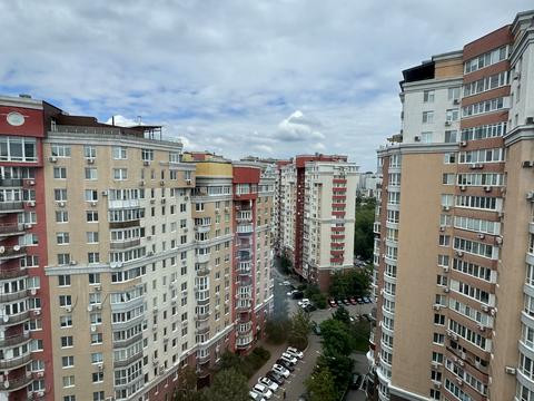 квартира за адресою Василя Симоненка вул., 5-А