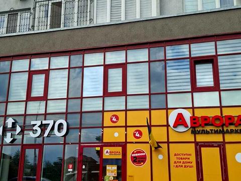 комерційна за адресою Єлизавети Чавдар вул., 1