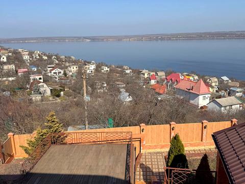 будинок за адресою с. Алтестове, тупиковий пров.