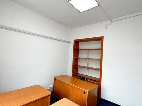 комерційна за адресою Джерельна вул., 20б