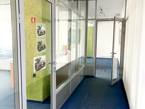 комерційна за адресою Джерельна вул., 20б