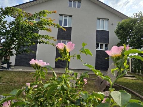 дом по адресу Спортивна