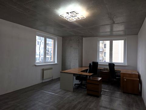 комерційна за адресою Ділова вул. (Димитрова), 2-Б