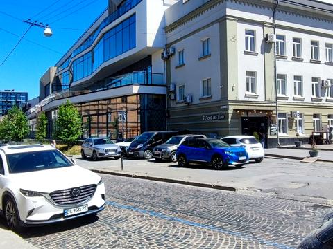 квартира за адресою Джерельна вул., 33