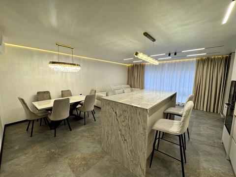 квартира за адресою Романа Левицького вул., 4