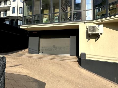 паркоместо по адресу Кузьмы Минина ул., 20