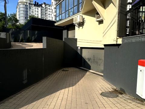 паркоместо по адресу Кузьмы Минина ул., 20
