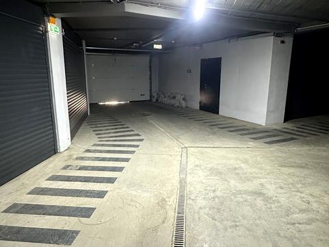 паркоместо по адресу Кузьмы Минина ул., 20