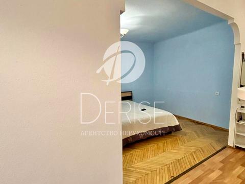квартира за адресою Лабораторна вул., 28