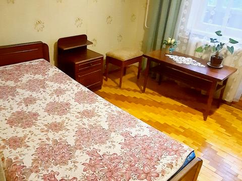 комната по адресу Александра Попова ул., 11