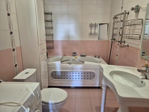 квартира за адресою Святослава Караванського вул. (Жуковського), 12