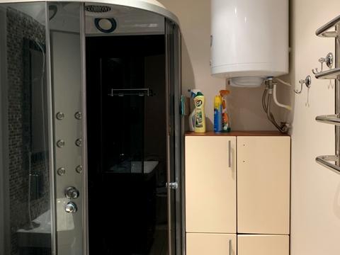 комерційна за адресою Дмитрівська вул., 37б