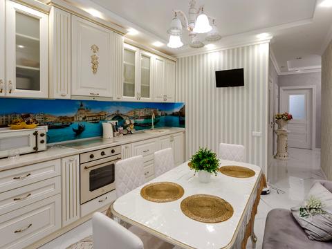 квартира за адресою Сім'ї Кульженків вул. (Петра Дегтяренка), 35