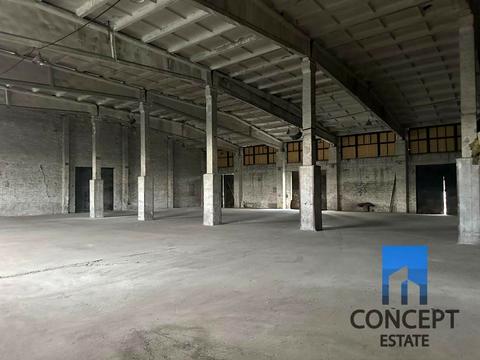 комерційна за адресою Десантників пл., 5