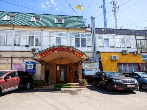 комерційна за адресою Братиславська вул., 14 А