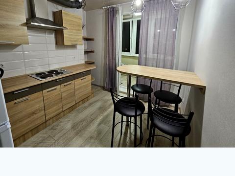 квартира по адресу Костанди ул., 203/1