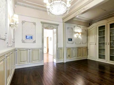 будинок за адресою Велика Набережна