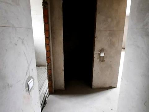 квартира за адресою Коновальця вул., 11