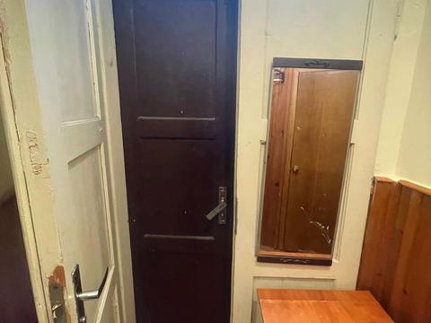 квартира за адресою Під Дубом вул. (Космонавтів), 8