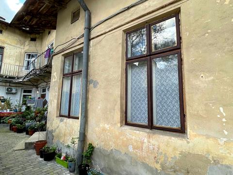 квартира за адресою Під Дубом вул. (Космонавтів), 8