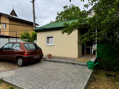 будинок за адресою Вишнева