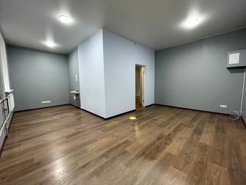 комерційна за адресою Михайла Бойчука вул. (Кіквідзе), 29
