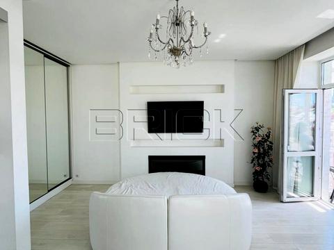 квартира за адресою Велика Васильківська вул. (Червоноармійська), 58