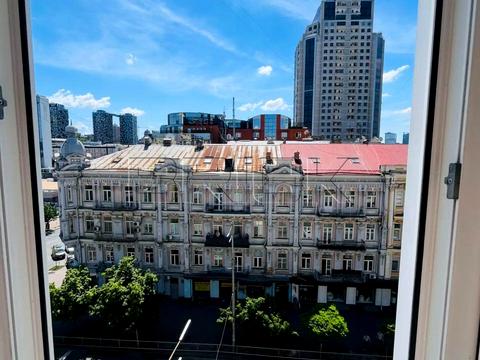 квартира за адресою Велика Васильківська вул. (Червоноармійська), 58