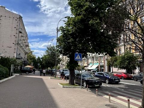 коммерческая по адресу Богдана Хмельницкого ул., 23-Б