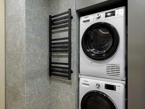 квартира за адресою Салютна вул., 2к25