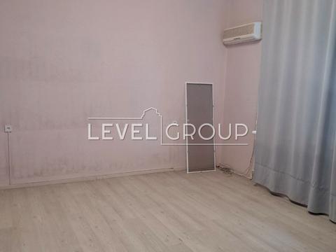 комерційна за адресою Тарасівська вул., 21