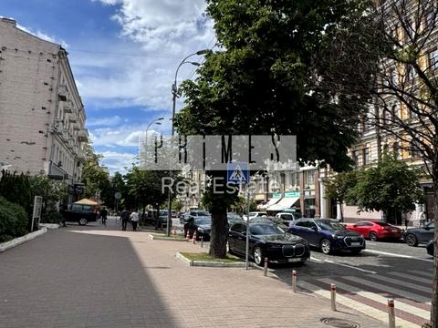 комерційна за адресою Богдана Хмельницького вул., 23-Б