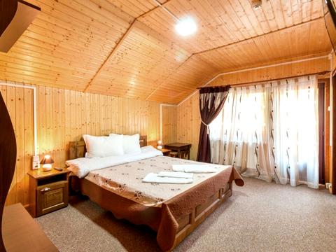 комерційна за адресою центральна, 9