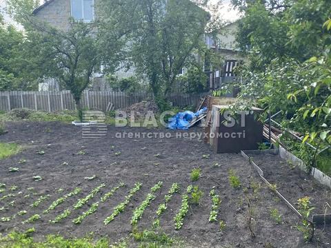 участок по адресу Строителей ул., 104